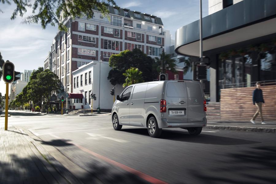  Peugeot e-Expert 2020 года  (фото 12 из 15)